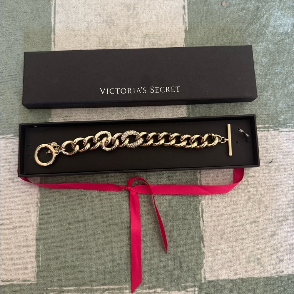 New Victorias Secret Rhinestone Accented Chunky Chain Bracelet